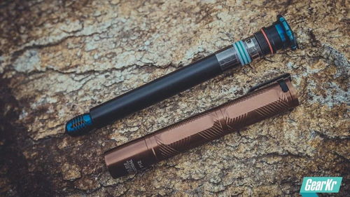 旗測評 短小精悍還能轉 弘安保羅鋒芒機械陀螺甩棍使用感受